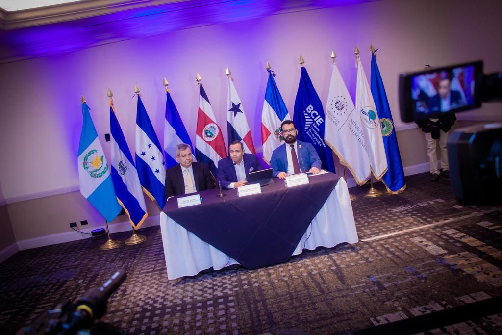 El Salvador se convierte en sede oficial del Mercado Regional de Valores el-salvador-se-convierte-en-sede-oficial-del-mercado-regional-de-valores